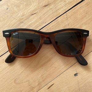 Ray-Ban Wayfarer Sunglasses